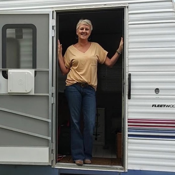 Meet your Posher, Christine - Picture 1 of 1